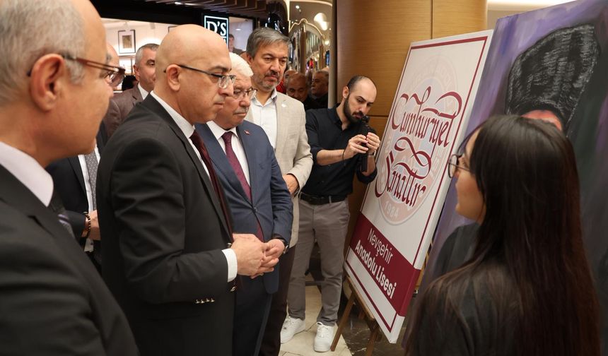 Nevşehir'de “Cumhuriyet ve Atatürk” Temalı Resim Sergisi Açıldı