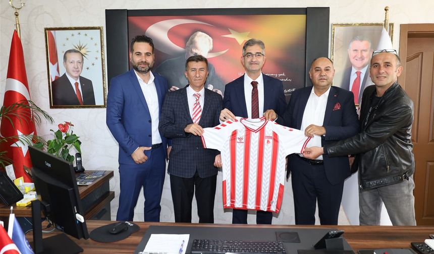 Nevşehir Belediyespor Kulübünden İl Müdürü Keskin'e Ziyaret