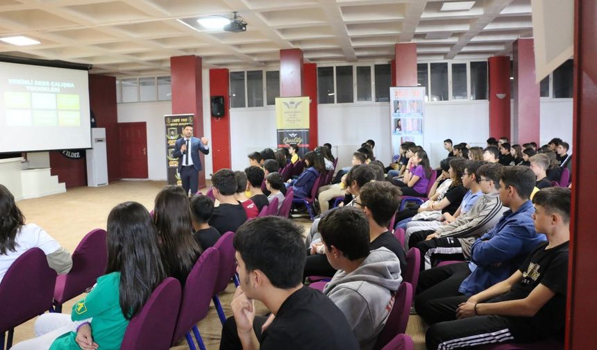 Altınyıldız'da Profesyonel Rehberlik ve Motivasyon Çalışmaları Tüm Hızıyla Devam Ediyor
