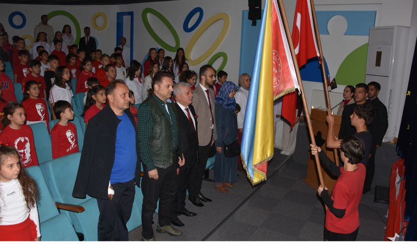 Simya Koleji Cumhuriyet Bayramı’nı Coşkuyla Kutladı