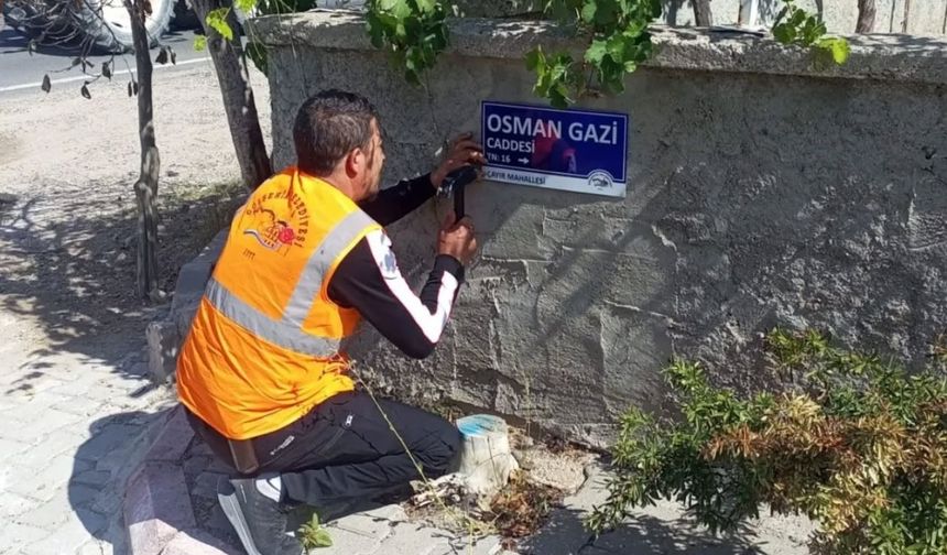 Gülşehir’de Sokak Tabelaları Yenileniyor