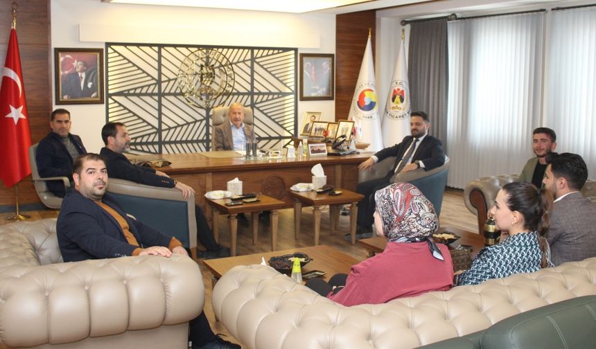 AK Parti Nevşehir Heyeti, Ticaret Borsası’nı Ziyaret Etti