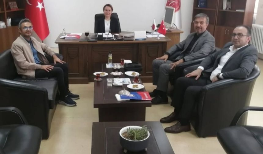 Eğitim-Bir-Sen Nevşehir Yönetiminden Doç. Dr. Altınkaynak’a Ziyaret