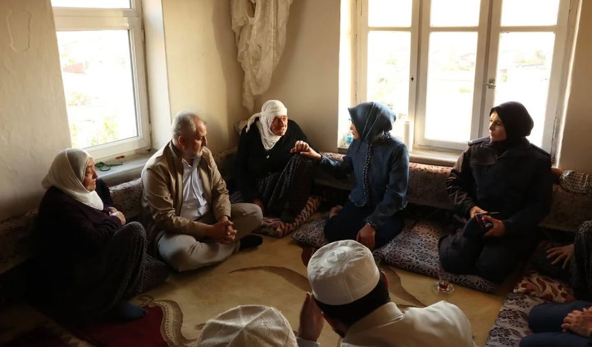 Kaymakam Bozan’dan Doğala Köyü’nde acılı ailelere taziye ziyareti