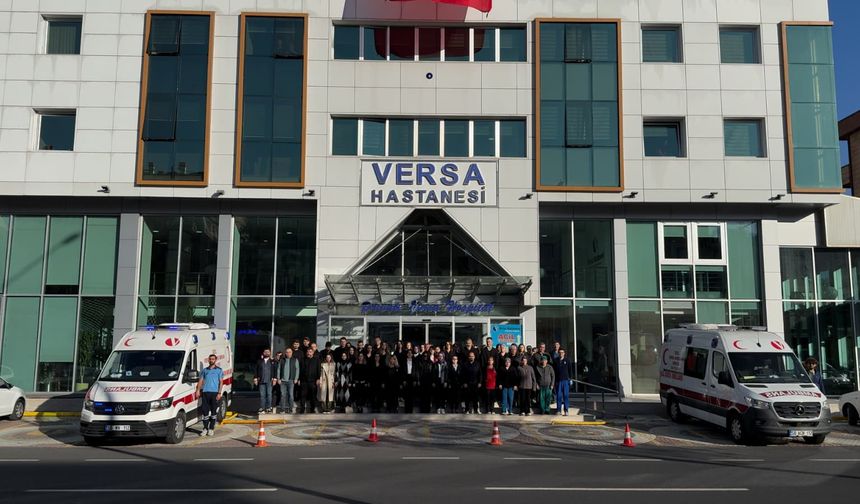 Özel Versa Hastanesi’nde 10 Kasım Atatürk’ü Anma Töreni