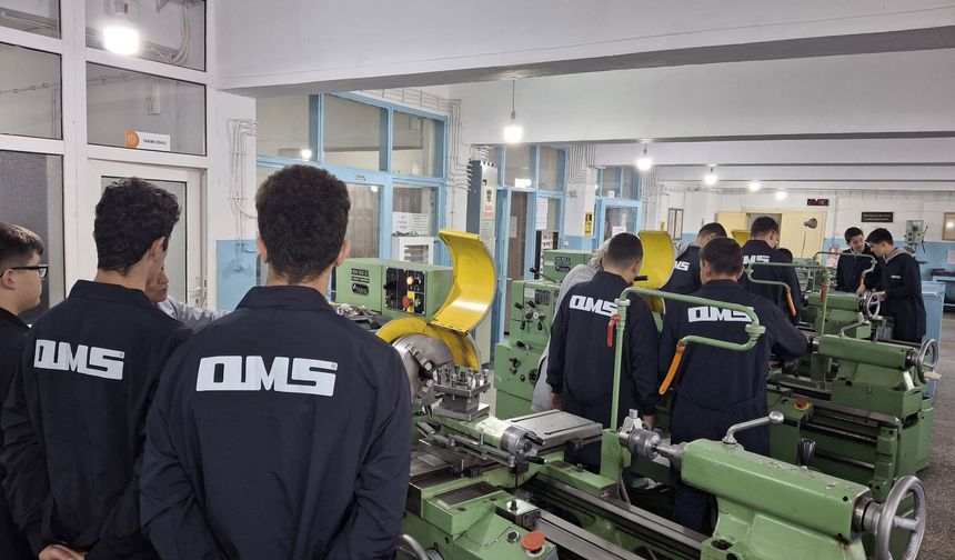 Nevşehir MTAL Öğrencilerine OMS Makina’dan Destek Eli