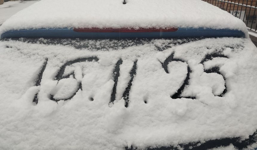 Meteoroloji uyarmıştı! Nevşehir'e lapa lapa kar yağdı!