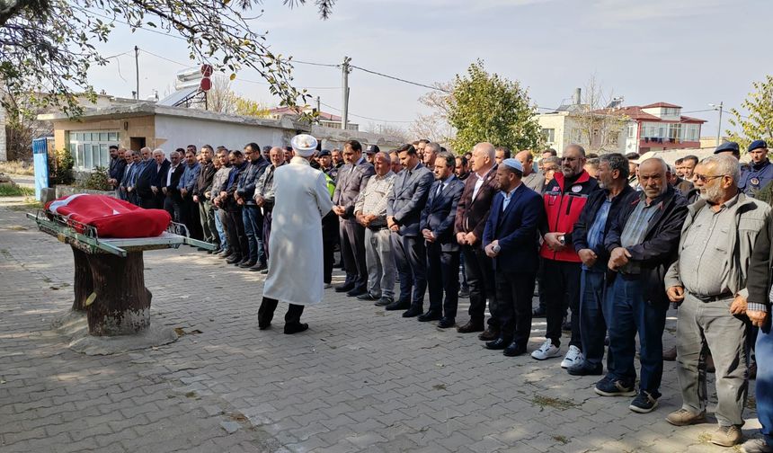 Nevşehirli Şehit Babası Rıza Yılmaz Son Yolculuğuna Uğurlandı