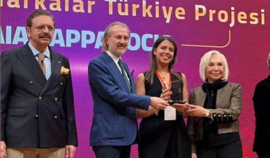 Avanoslu Sanatçı Hazal Ünsal Coruk Türkiye Birincisi Oldu