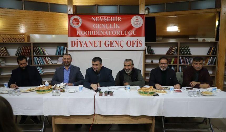 Nevşehir'de üniversite öğrencileriyle hasbihal
