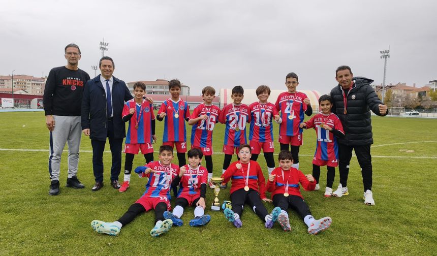 Futbolda Şampiyon Yine Altınyıldız