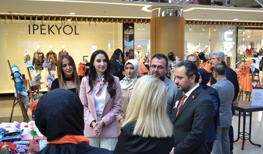 Nissara AVM’de Kadına Yönelik Şiddete Karşı Farkındalık Sergisi Açıldı