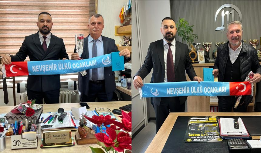 Nevşehir Ülkü Ocakları Öğretmenlere Karanfil Dağıttı