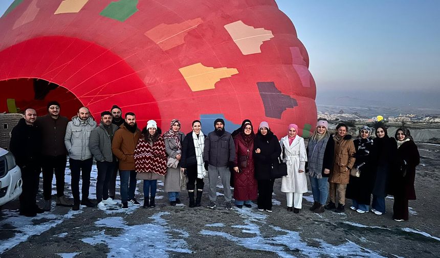 Karapınar Belediyesinden Öğretmenlere Balon Hediyesi
