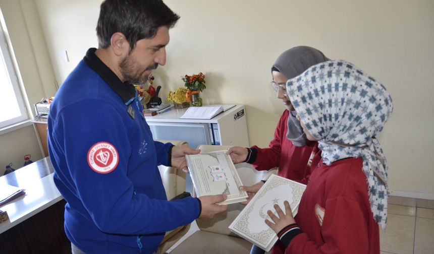 TDV Nevşehir’den Öğrencilere Kur’an-ı Kerim Hediyesi