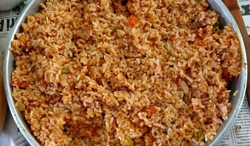 Nevşehir Çarşı ve Sanayinin Meşhur Lezzeti: Sanayi Pilavı