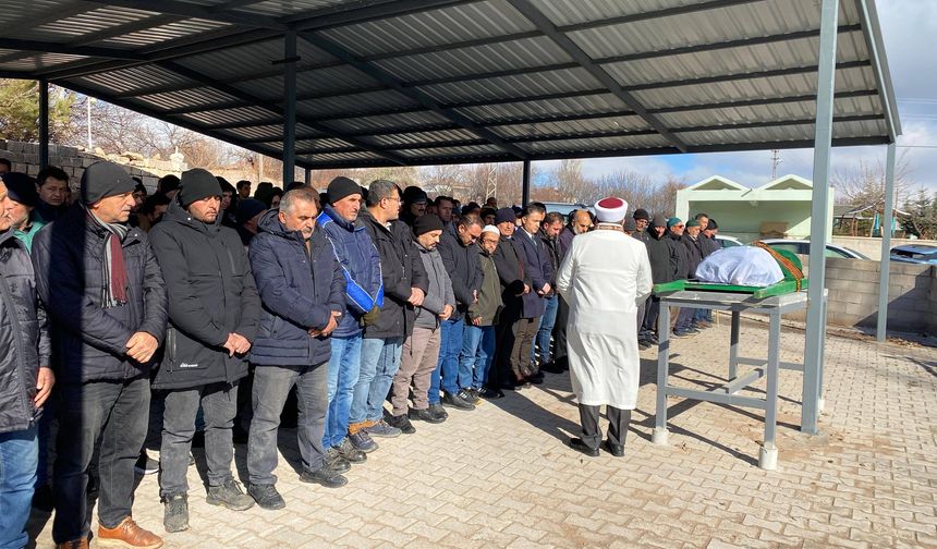 Nevşehirli Şehit Annesi Son Yolculuğuna Uğurlandı