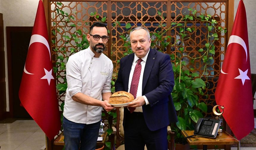 Nevşehir Valisi Ali Fidan’dan Organik Ekmek Üreticisi Hamdi Gözübüyük’e Tebrik