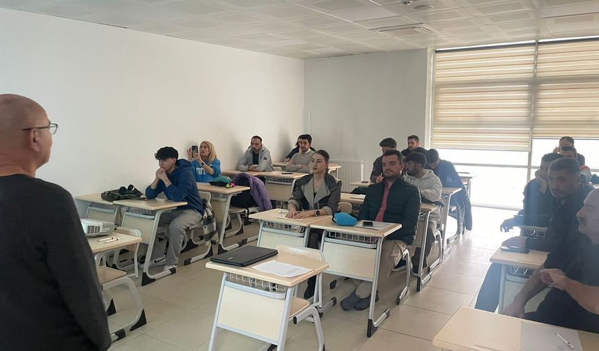 Nevşehir’de Atletizm Hakemlik Kursu Başladı