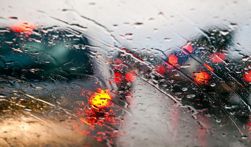 Nevşehir ve İlçelerinde Sis ve Pus Yerini Yağmura Bırakıyor