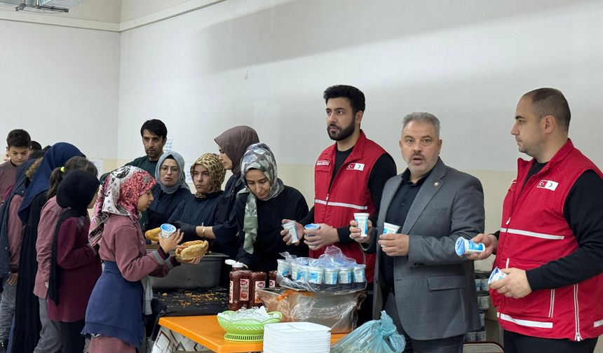 Kızılay Nevşehir Aşevinden Öğrencilere Günlük Sıcak Yemek