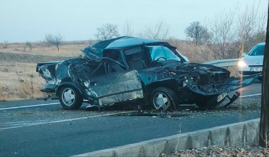 Nevşehir’de Feci Kaza: Araç Ağaca Çarptı, 1 Ağır Yaralı