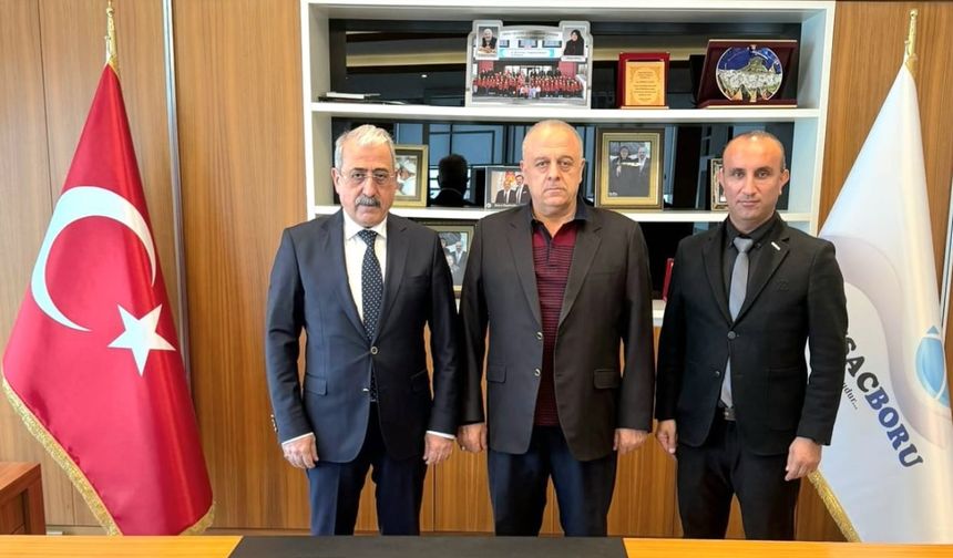 MÜSİAD Temsilcileri NTSO Meclis Başkanı Öbekli’yi Ziyaret Etti