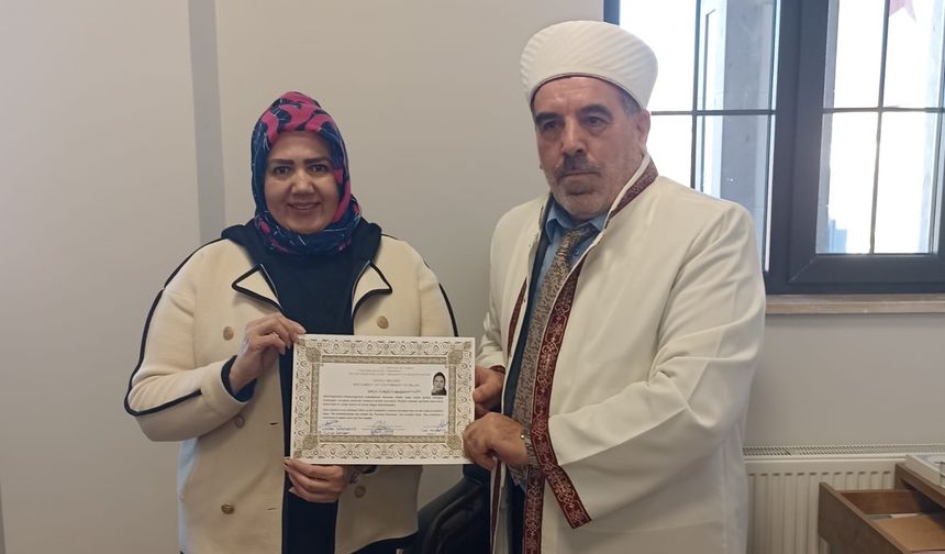 Kolombiyalı Kadın Nevşehir'de Müslüman Oldu