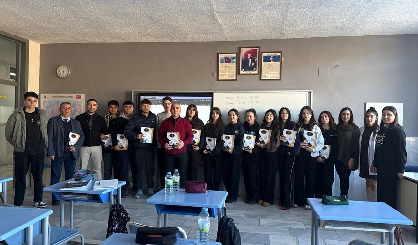 Altınyıldız Koleji Fen ve Anadolu Lisesinden Öğrencilerine Kişiye Özel Soru Bankası