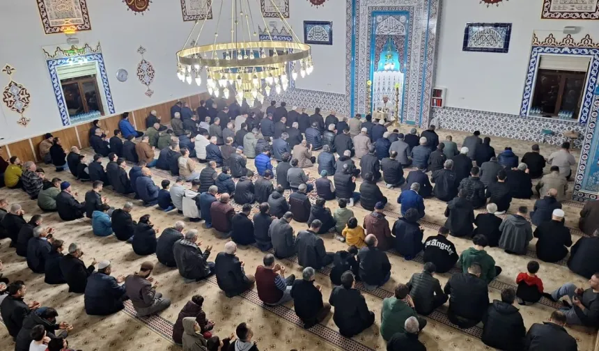 Nevşehir’de ilk teravih namazı kılındı