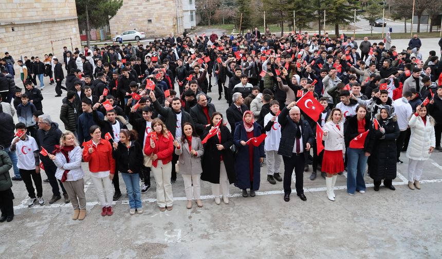 Nevşehir Okullarında İkinci Dönem “Bayrak Sevgisi” Temasıyla Başladı