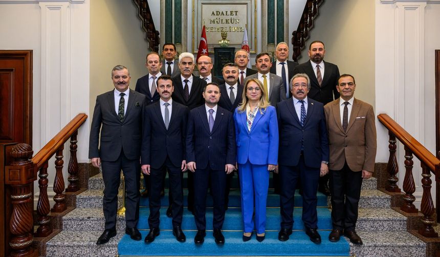 MHP’li Başkanlardan Bakan Gürlek’e Ziyaret