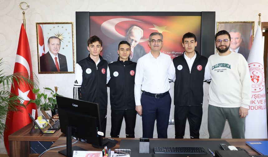 Avrupa 8’incisi Nevşehirli Atletlerden İl Müdürü Keskin’e Ziyaret