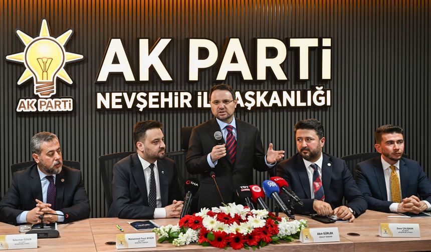 Bakan Gürlek'ten AK Parti İl Başkanlığı’na Ziyaret