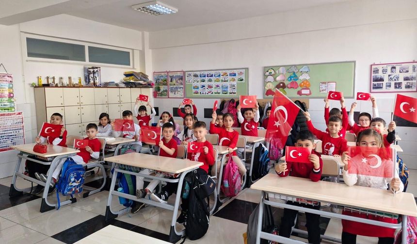 Nevşehir'de Bayrağa Uzanan Ortak Sevda