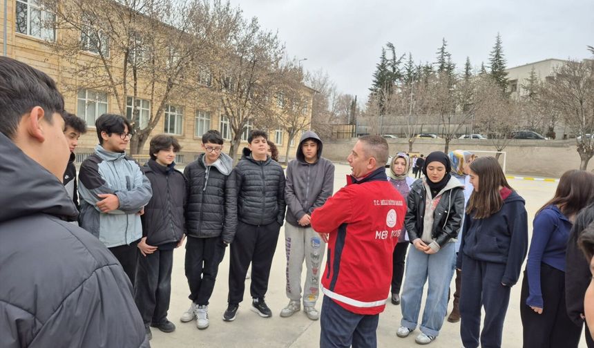 Nevşehir'de 6 Şubat Depremleri Anma ve Afet Farkındalık Programı Düzenlendi