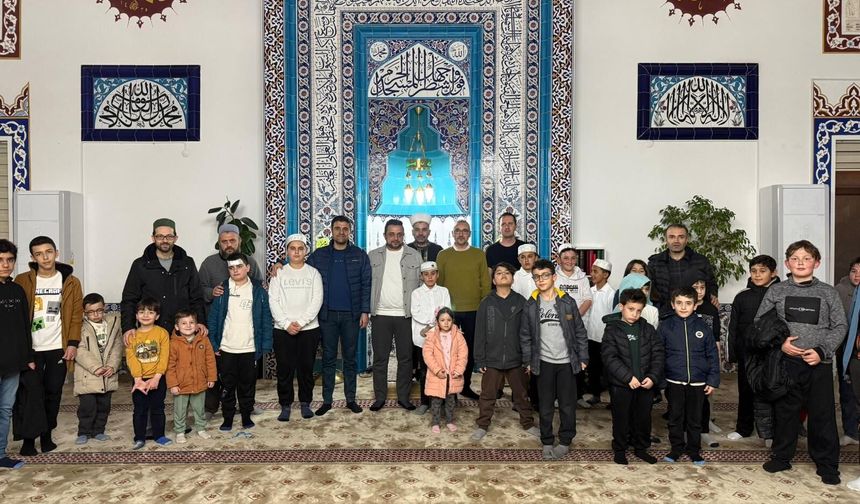 “Maarifin Kalbinde Ramazan” Etkinlikleri Camilerde Manevi Buluşmalarla Sürüyor