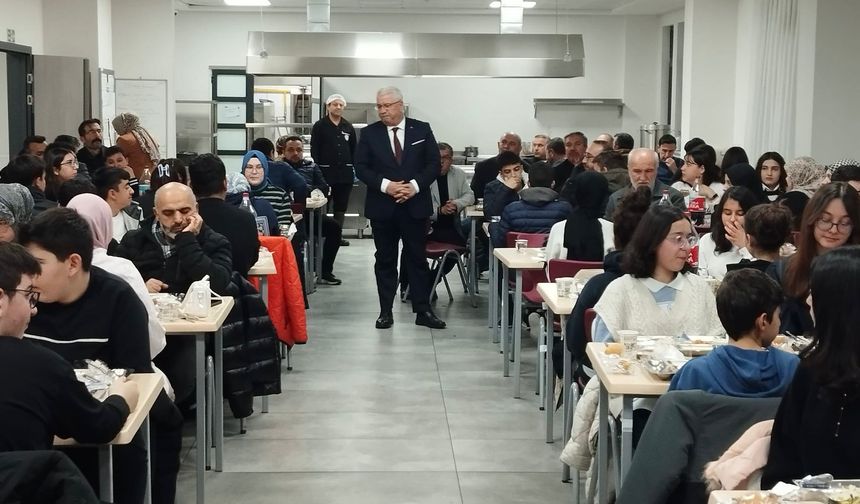 Nevşehir Fevzi Dirikoç Fen Lisesi Ev Sahipliğinde İftar Programı Düzenlendi