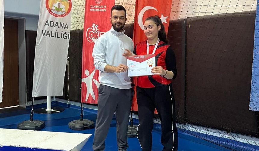 Derinkuyu’nun Gururu Elmas Yazıcı’dan Türkiye Derecesi