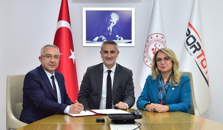 Gülşehir’de Havuz Artık 12 Ay Açık!