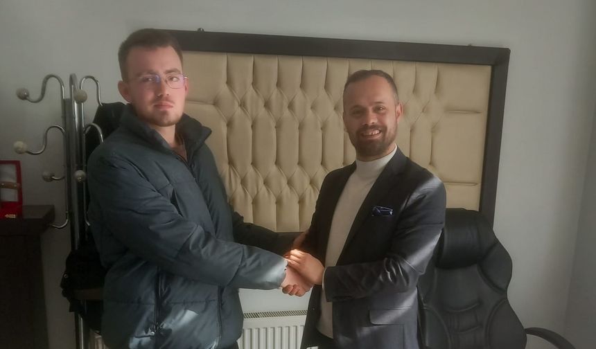 Ayerdem, Elektrikçiler Odası Başkanını Tebrik Etti