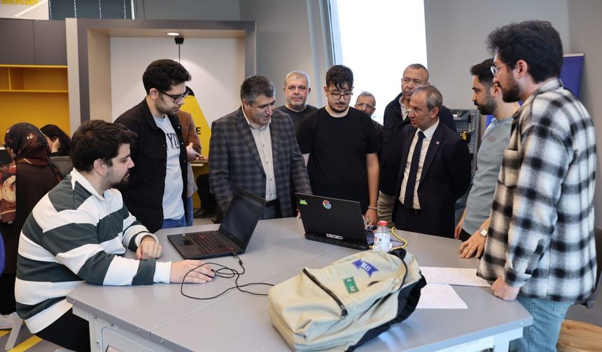 NEVÜ Rektörü Aktekin Milli Teknoloji Atölyesinde İncelemelerde Bulundu