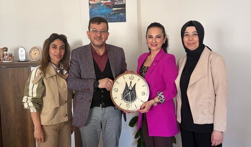 Hacı Makbule Avlanmaz İHO'da 27 Mart Dünya Tiyatrolar Günü