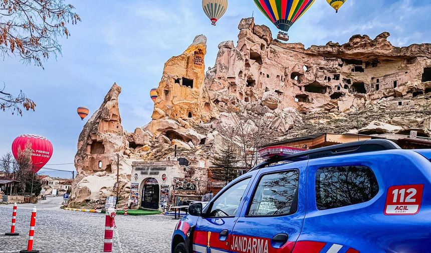 Jandarma’dan Kapadokya’da Güvenlik Mesajı: “Doğanın ve Tarihin Kalbinde Jandarma Var”