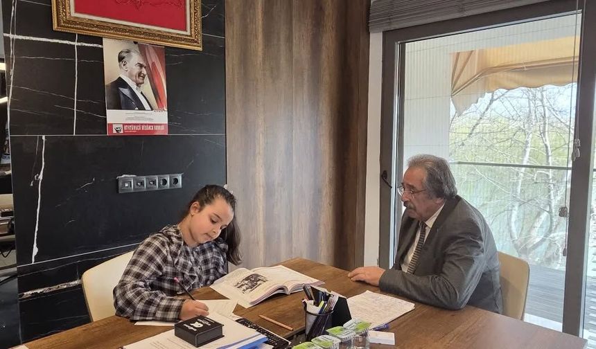 Minik Öğrenciden Başkan Sarıtaş’a Röportaj