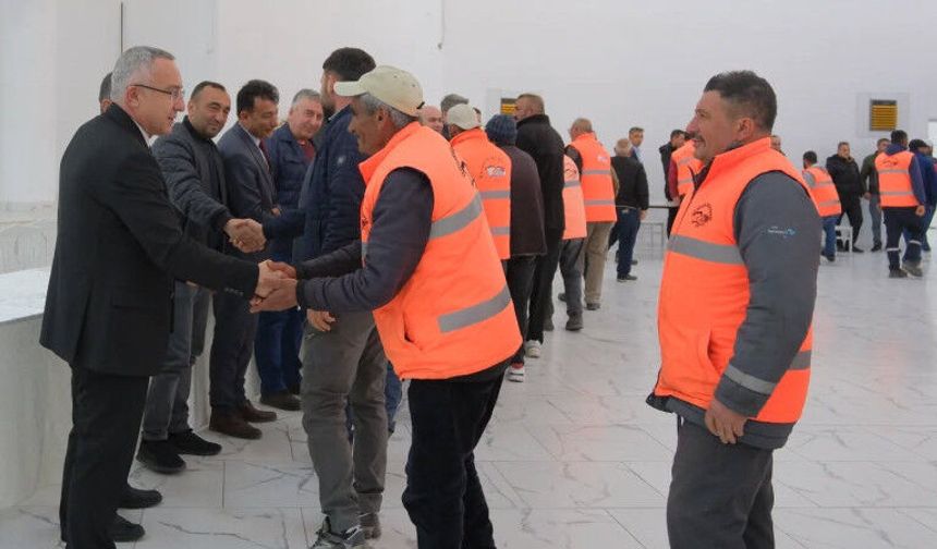Gülşehir Belediye Başkanı Erkan Çiftci, Personeli İle Bayramlaştı