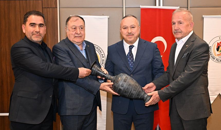 Nevşehir Ticaret Borsası iftar yemeği verdi