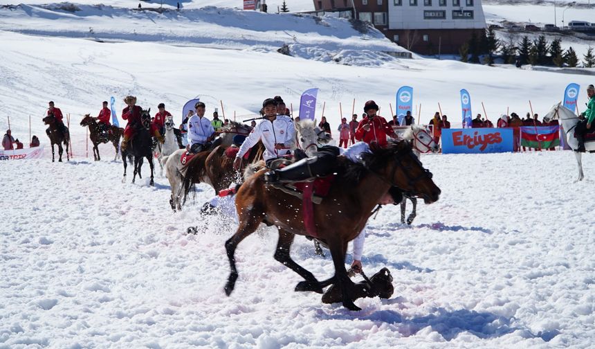 Kökbörü Türkiye’de İlk Kez Erciyes’te Oynandı