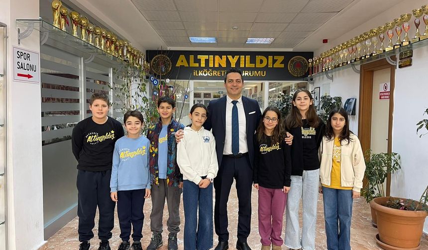 Kulaçlar Altınyıldız İçin Attı