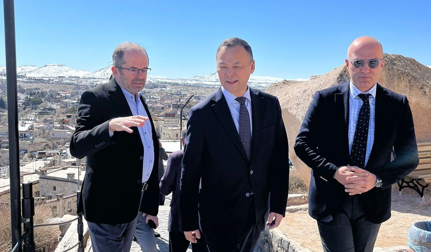 Kırgızistan Büyükelçisi Kazakbaev Uçhisar’da